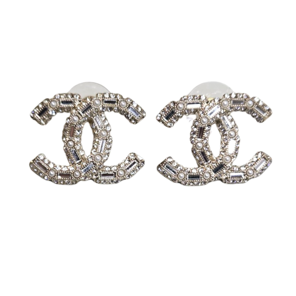 Pozłacane kolczyki z perłami i kryształkami, model logo CC, Chanel